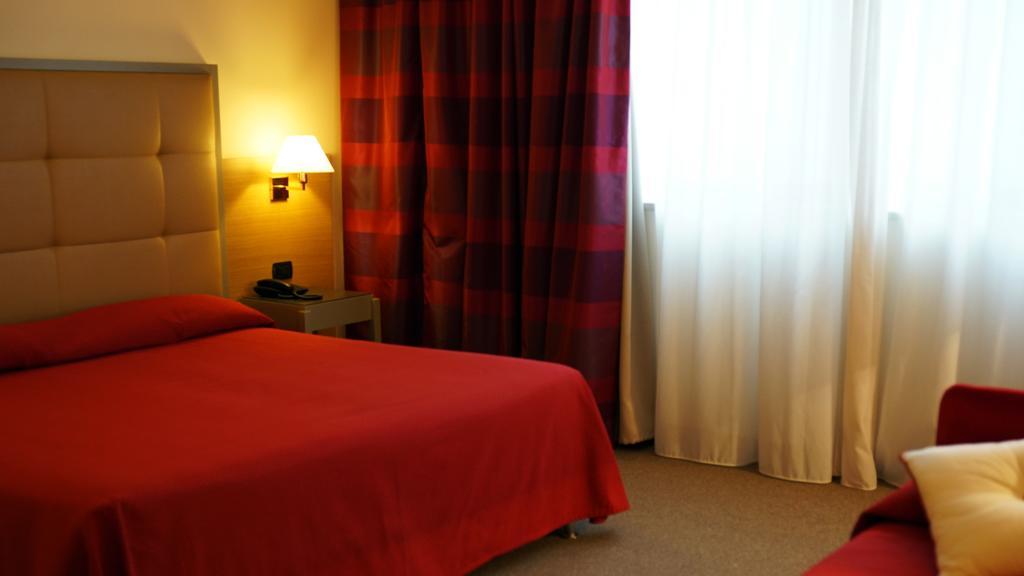Garden Hotel Arezzo Bagian luar foto